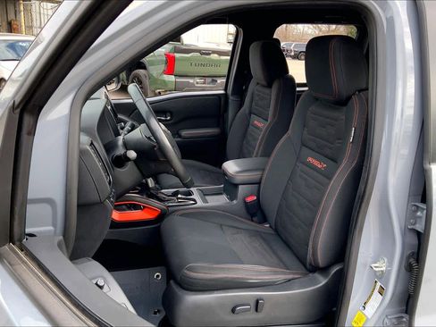 Used 2022 Nissan Frontier Pro-X w/ Technology Package image 7