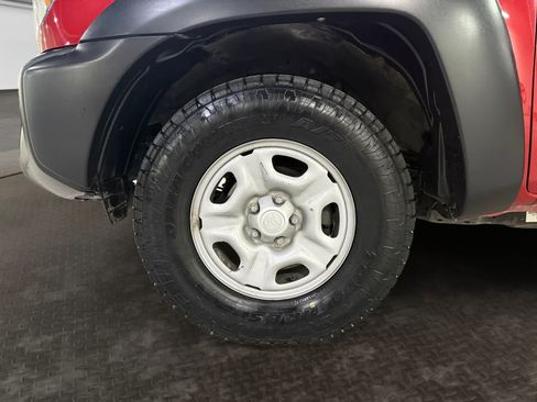 Used 2014 Toyota Tacoma 2WD Double Cab image 21