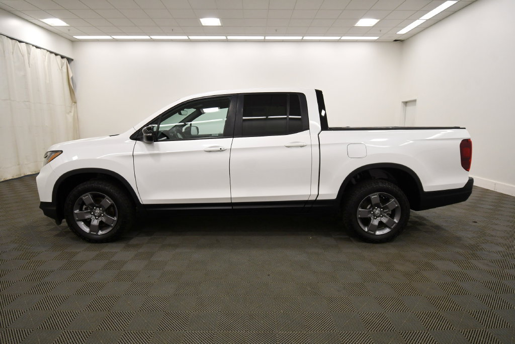 Certified 2024 Honda Ridgeline TrailSport image 4