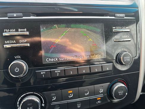 Used 2015 Nissan Altima 2.5 S w/ Special Edition Package image 29