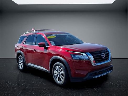 Used 2024 Nissan Pathfinder SL w/ Cargo Package AWD/4WD image 5