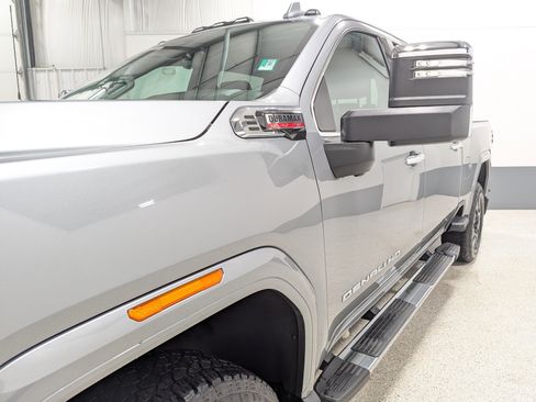 Used 2025 GMC Sierra 3500 Denali w/ Denali Reserve Package image 7
