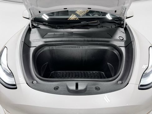Used 2021 Tesla Model Y 2WD image 23