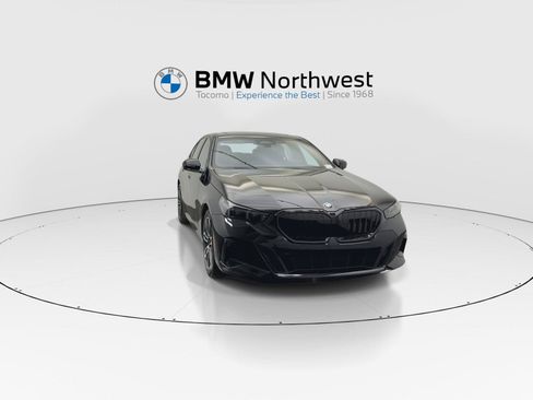 New 2027 BMW 530i xDrive w/ M Sport Package AWD/4WD image 7