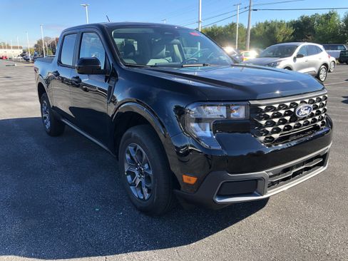 New 2025 Ford Maverick XLT w/ XLT Luxury Package image 7