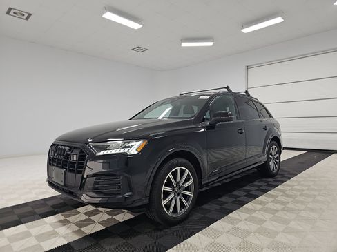 Used 2023 Audi Q7 2.0T Premium Plus w/ Premium Plus Package AWD/4WD image 14