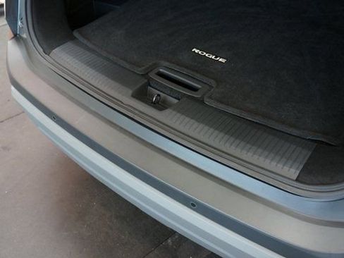 Certified 2023 Nissan Rogue S image 42