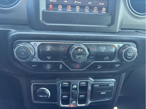 Used 2020 Jeep Wrangler Unlimited Sport S image 18