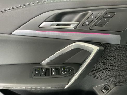 Certified 2025 BMW X1 xDrive28i w/ Technology Package image 18