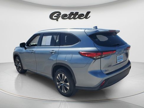 Certified 2020 Toyota Highlander XLE FWD image 7