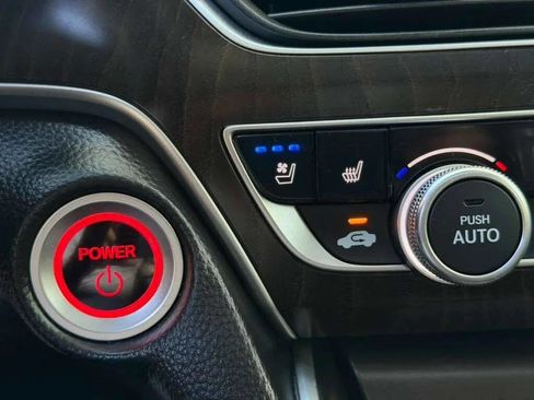 Used 2019 Honda Accord Touring image 17