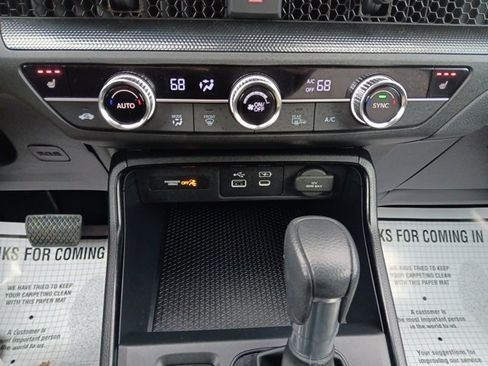Used 2025 Honda CR-V EX image 16