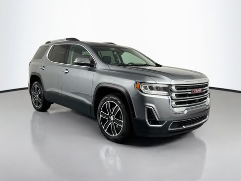 Used 2022 GMC Acadia SLT w/ Technology Package AWD/4WD image 3