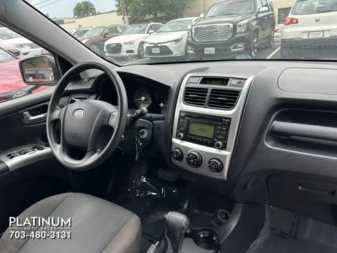 Used 2010 Kia Sportage LX AWD/4WD image 12