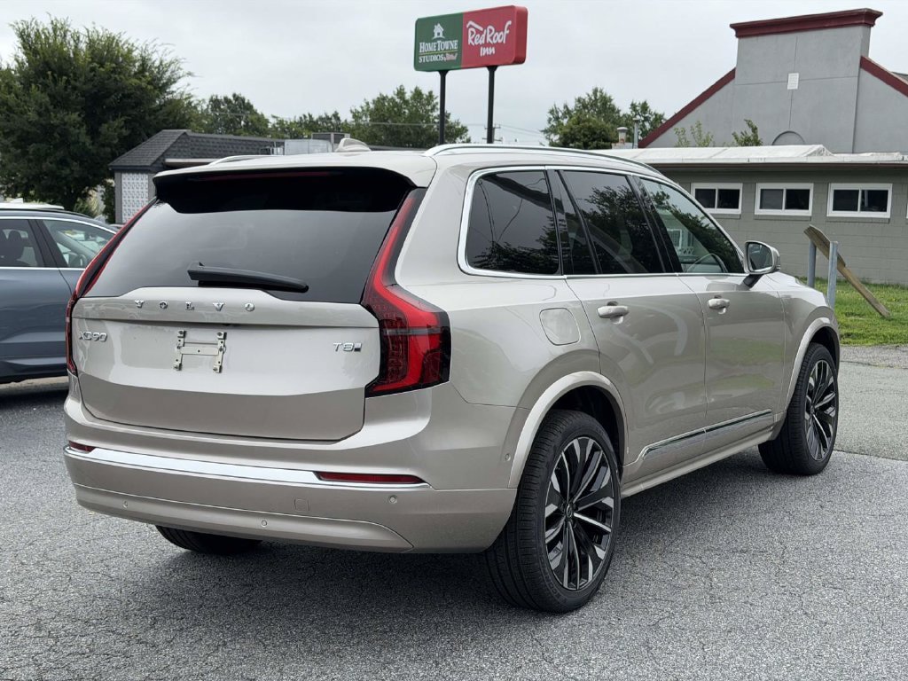 New 2026 Volvo XC90 T8 Plus w/ Protection Package AWD/4WD image 19