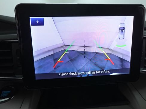 Certified 2023 Ford Explorer XLT w/ Equipment Group 202A image 18