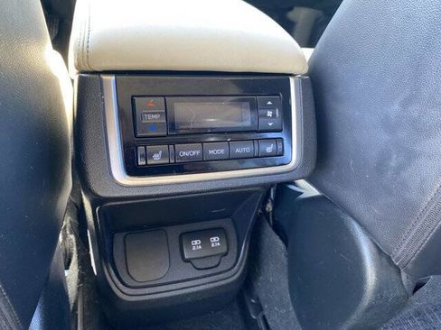 Used 2020 Subaru Ascent Limited w/ Popular Package #3 image 10