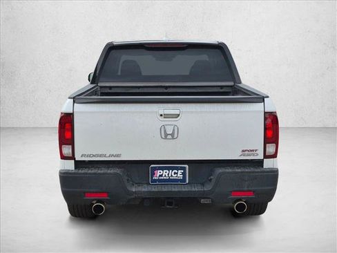 Used 2023 Honda Ridgeline Sport image 6