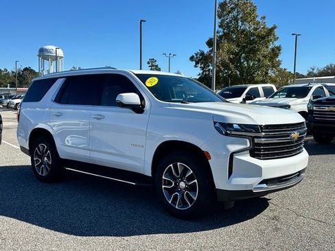 Used 2021 Chevrolet Tahoe LT w/ LT Signature Package image 4