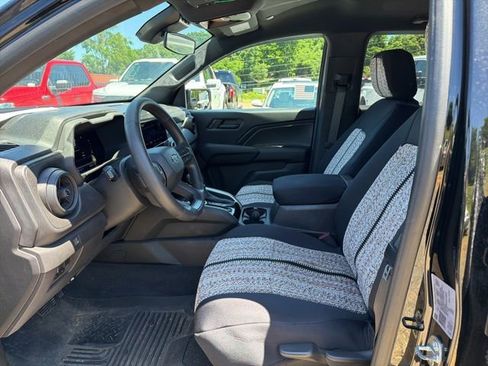 Used 2023 Chevrolet Colorado Trail Boss w/ LPO, Dark Essentials Package AWD/4WD image 10