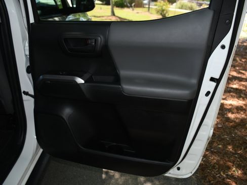 Used 2021 Toyota Tacoma TRD Pro AWD/4WD image 18