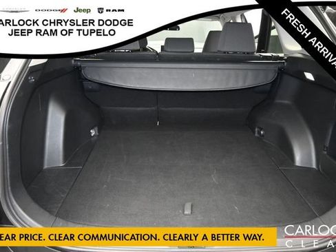 Used 2024 Toyota RAV4 XLE FWD image 31