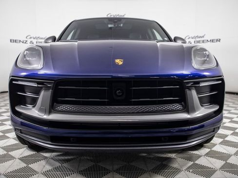Used 2025 Porsche Macan AWD/4WD image 5