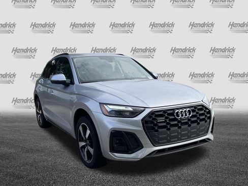 Used 2023 Audi Q5 2.0T Premium Plus w/ Premium Plus Package AWD/4WD image 2