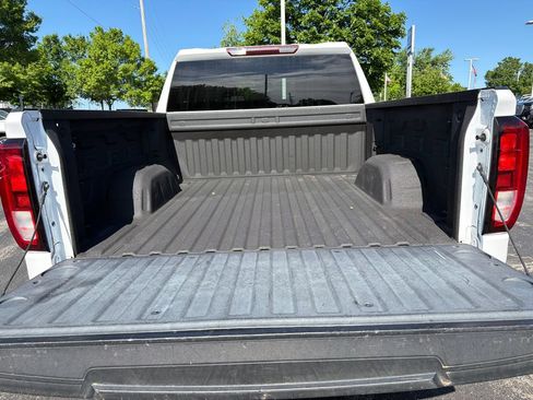 Used 2021 GMC Sierra 1500 Elevation w/ X31 Off-Road Package AWD/4WD image 10