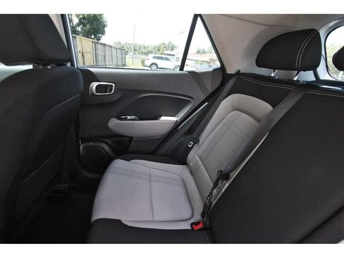Certified 2025 Hyundai Venue SEL FWD image 12
