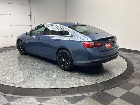 Used 2024 Chevrolet Malibu LT FWD image 2
