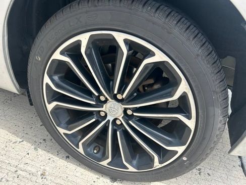 Used 2014 Toyota Corolla S FWD image 33
