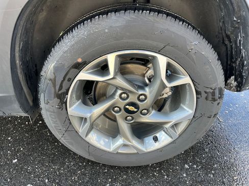 Used 2025 Chevrolet Trax LT image 53