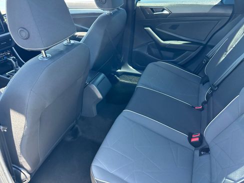 Used 2025 Volkswagen Jetta Sport FWD image 17