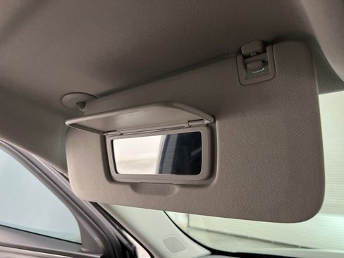 Used 2025 Chevrolet TrailBlazer LT AWD/4WD image 57