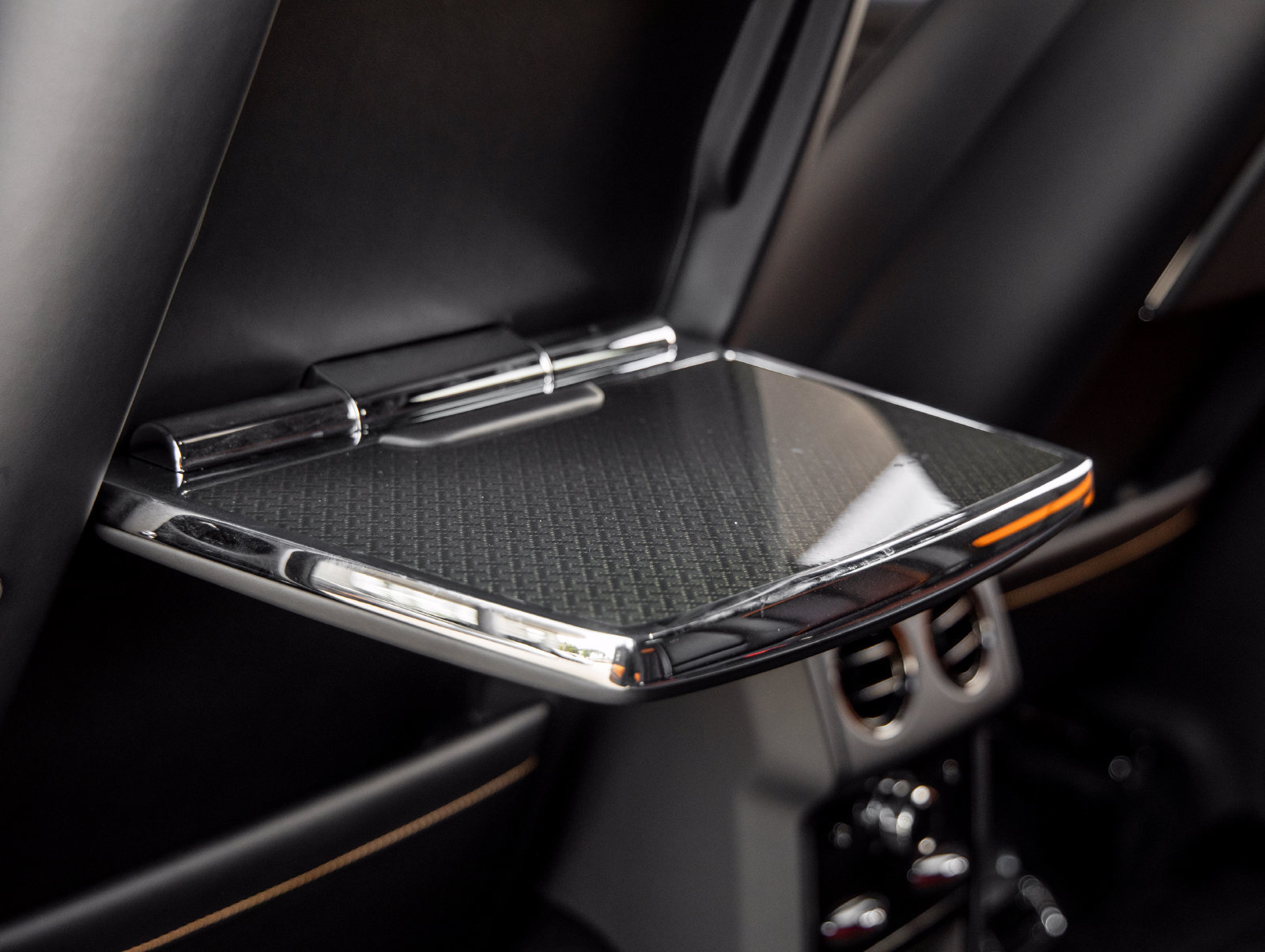 Used 2026 Rolls-Royce Cullinan Black Badge AWD/4WD image 44