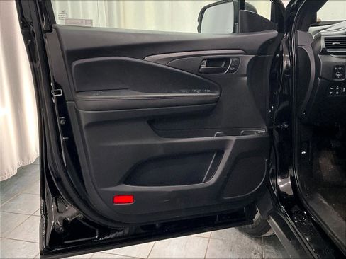 Used 2022 Honda Passport TrailSport image 9