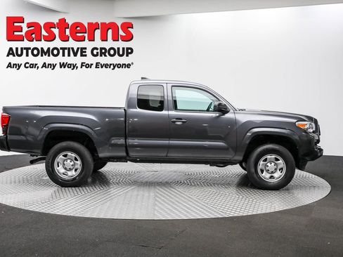 Used 2023 Toyota Tacoma SR image 4