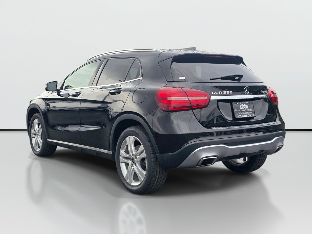 Used 2018 Mercedes-Benz GLA 250 4MATIC image 3