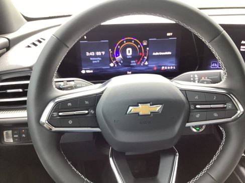 New 2026 Chevrolet Traverse LT w/ Driver Confidence Package FWD image 25