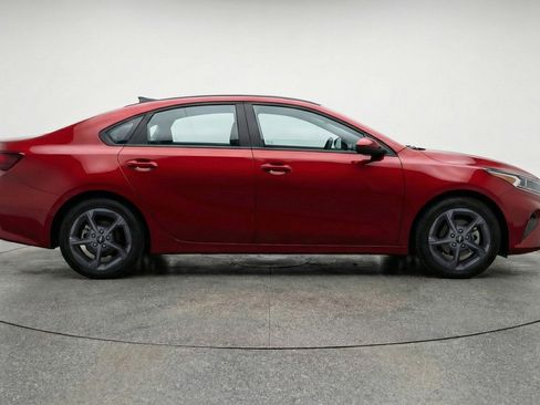 Used 2025 Kia K4 FWD image 11