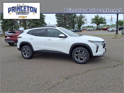 New 2025 Chevrolet Trax LT w/ LT Convenience Package