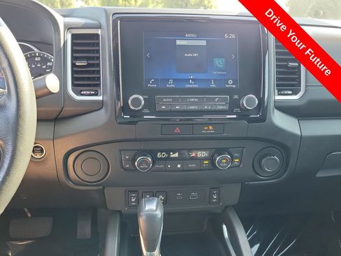 Used 2022 Nissan Frontier SV RWD image 10