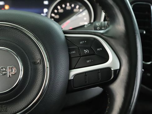 Used 2019 Jeep Compass Latitude w/ Popular Equipment Group image 9