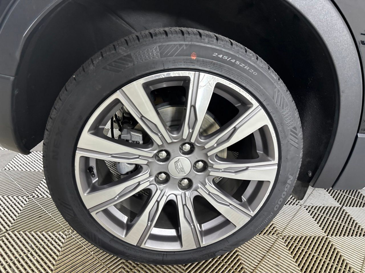 Used 2023 Cadillac XT4 Premium Luxury w/ Technology Package FWD image 33