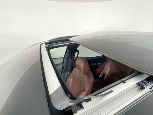 Used 2024 Kia Telluride SX w/ Towing Package image 24