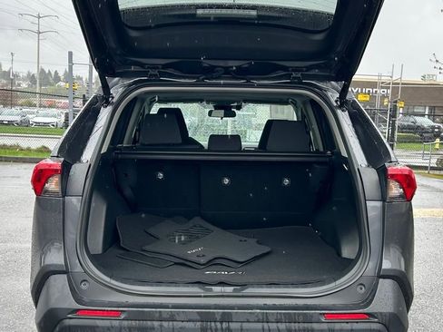 Certified 2024 Toyota RAV4 XLE w/ Convenience Package image 25