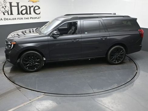 Used 2025 Ford Expedition Max Platinum w/ Stealth Appearance Package AWD/4WD image 62