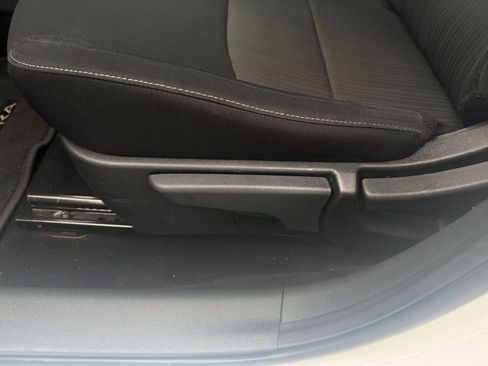 Used 2024 Nissan Sentra SV image 23