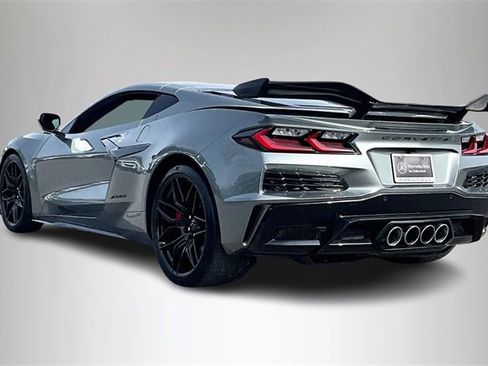 Used 2023 Chevrolet Corvette Z06 w/ Z07 Performance Package image 4